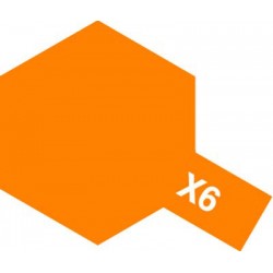 Peinture pour maquette plastique. La couleur est X6 Orange brillant 10 ml de la marque Tamiya (81506)