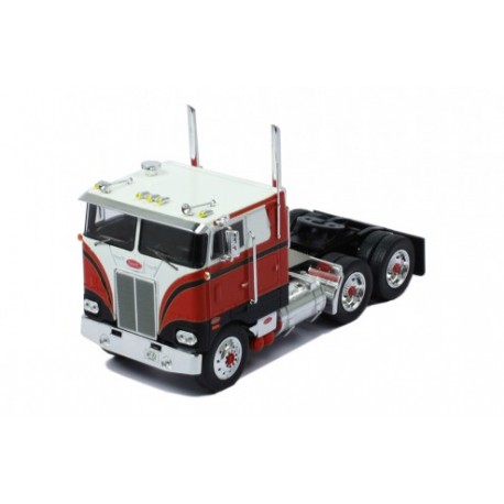 Miniature – Peterbilt 352 pacemaker rouge de 1979 à l'échelle 1/43 de la marque Ixo models (TR097)