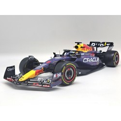 Miniature – Red bull F1 RB19 de Las Vegas 2023 piloté par Max Verstappen (à l’échelle 1/18) de la marque Bburago (18-18003V(L))