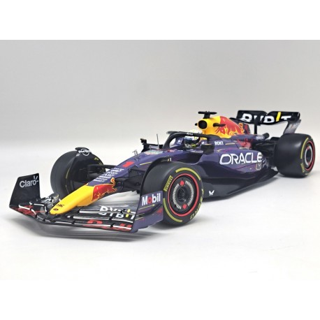 Miniature – Red bull F1 RB19 de Las Vegas 2023 piloté par Max Verstappen (à l’échelle 1/18) de la marque Bburago (18-18003V(L))