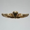 Badge Wing marine jumper doré